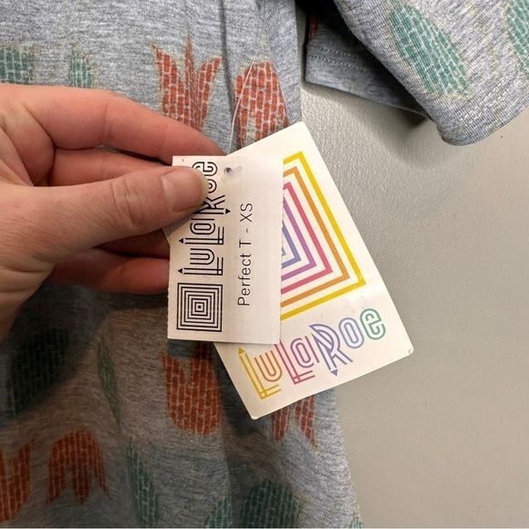 NWT Lularoe Perfect Tshirt - Picture 3 of 5